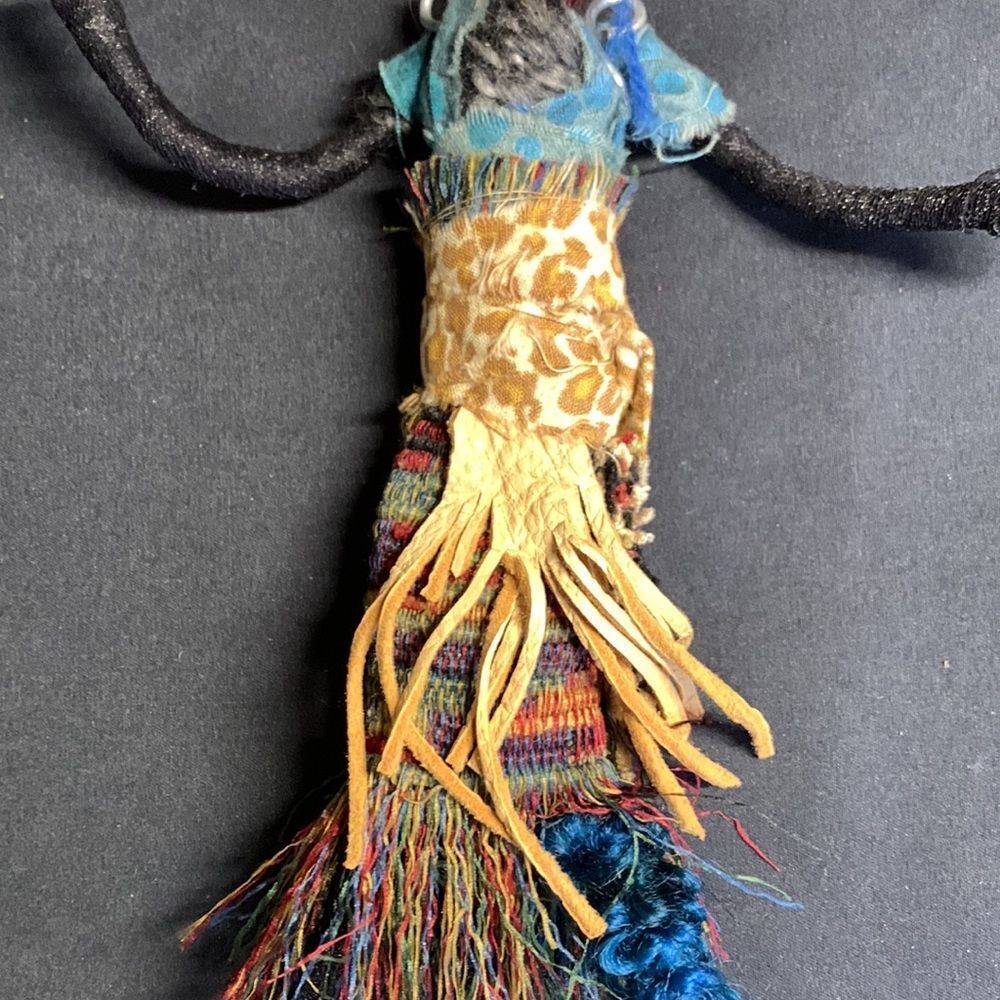 Handmade decorative Woman with hanger on the back - Picture 3 of 6